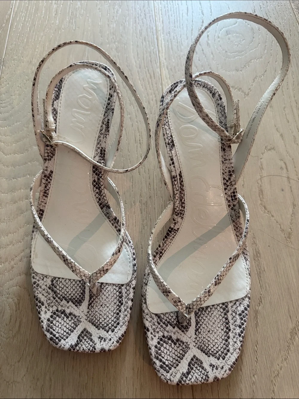 Snake-Print Strappy Women’s Sandals in Neutral